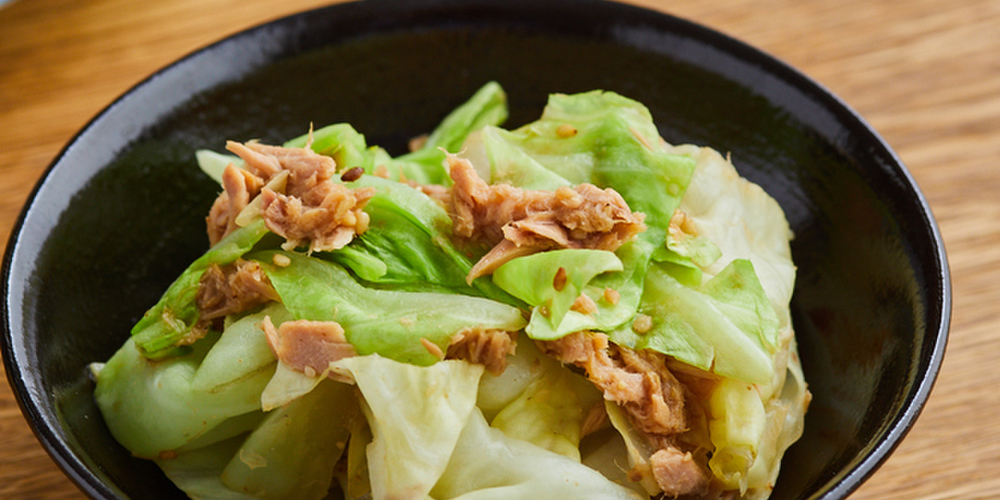 こまつ菜ページ レシピくらぶ：旨ごましおキャベツ | 丸美屋