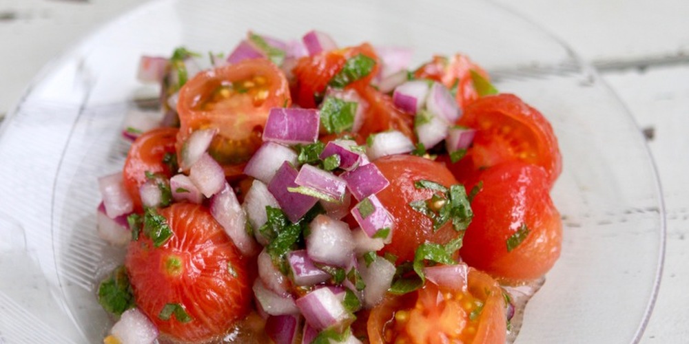 トマトと紫玉ねぎのマリネサラダ by ケチャ＆ウル - 管理栄養士監修の
