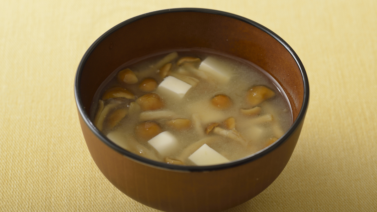 豆腐となめこのシンプル味噌汁｜管理栄養士監修レシピ｜おいしい健康