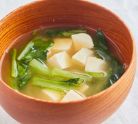 小松菜と豆腐のきな粉みそ汁