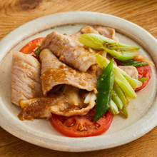 トマトでさっぱり 豚しょうが焼き