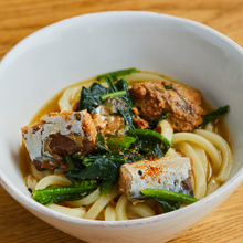 さば缶で みそ煮込みうどん