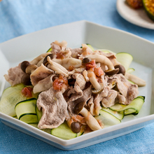 ズッキーニと豚肉の梅だれ冷しゃぶ