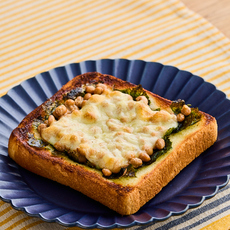 海苔納豆チーズトースト