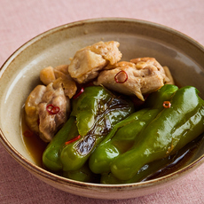 鶏肉とピーマンの煮物