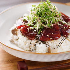 漬けまぐろと香り野菜のお手軽ちらし