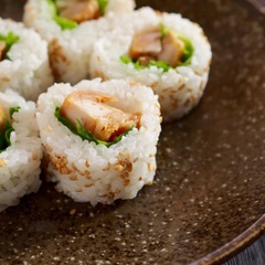 鶏から揚げで変わり巻きずし