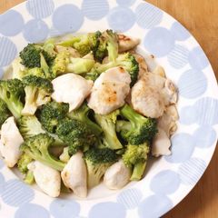 ささみとブロッコリーの塩とろみ炒め