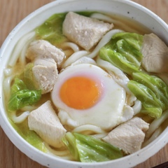 鶏肉と春キャベツの味噌うどん