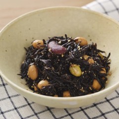 ひじきと豆のごまあえ