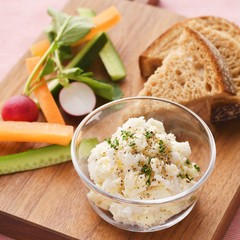 はんぺんとクリームチーズのディップ