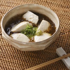 もずくとくずし豆腐のわさび風味