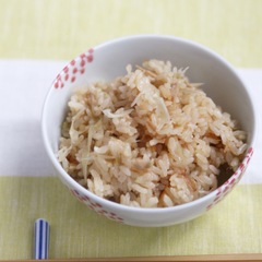 茗荷とツナの炊き込みご飯