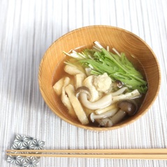 油揚げと水菜のすまし汁