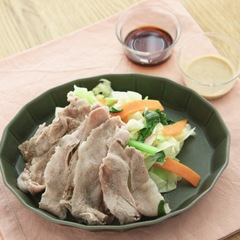 豚肉とカット野菜のかんたんレンジ蒸し