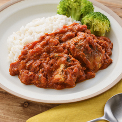 フライパンで時短簡単 トマトとさば缶のカレー