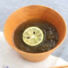とろろ昆布で即席すまし汁