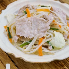 豚肉とカット野菜で中華風フライパン蒸し