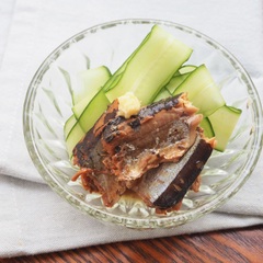 さんま缶ときゅうりの酢の物
