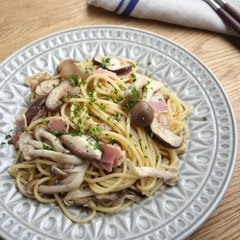 きのことベーコンのパスタ