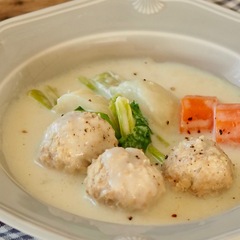 肉団子とかぶのクリーム煮