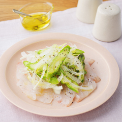 玄海の真鯛とアスパラガスのカルパッチョ風
