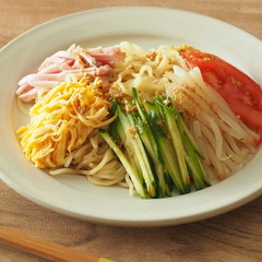 彩り 冷やし中華