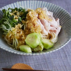 豚しゃぶと蒸しなすのねぎだれ麺