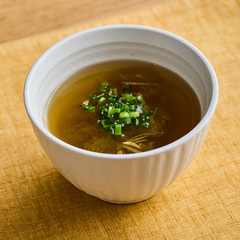 とろろ昆布と生姜のスープ