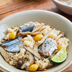 フライパンで さんまの炊き込みご飯