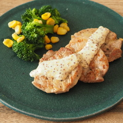 豚ヒレ肉のソテー 粒マスタードソース