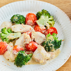 鶏肉とブロッコリーのフライパン蒸し