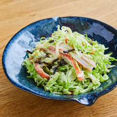 かに風味かまぼことキャベツのマヨあえ