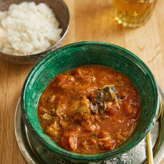 さば缶とトマトのレンチンカレー