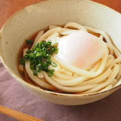 温玉かけうどん