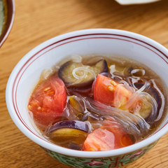 トマトとなすの春雨スープ