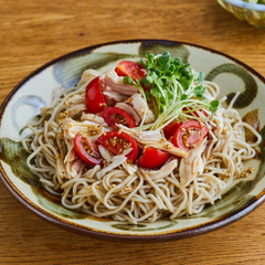 鶏ささ身とミニトマトのさっぱりかけそば