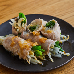 電子レンジで簡単 もやしと小ねぎの豚肉巻き