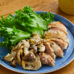 きのこたっぷりチーズソースのチキンソテー