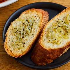 しらすのガーリックトースト