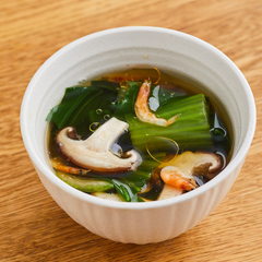 チンゲン菜としいたけの中華スープ