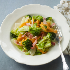 ブロッコリーとキャベツのレンジ温サラダ