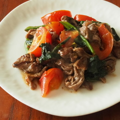 牛肉とトマトのしょうが醤油炒め