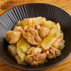鶏もも肉と玉ねぎの煮物