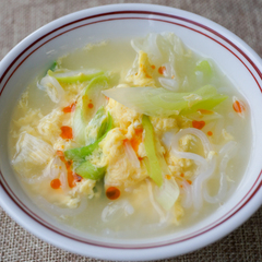 卵としらたきの中華スープ