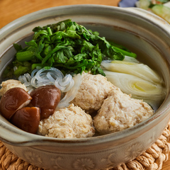 春菊たっぷり 鶏だんご鍋
