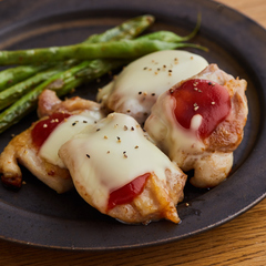 チーズケチャップのチキンソテー