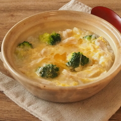 サラダチキンとブロッコリーの中華雑炊