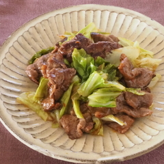 牛肉とキャベツのピリ辛しょうゆ炒め