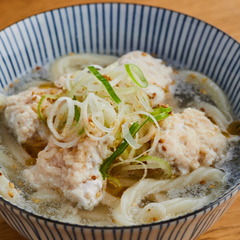 レンジで即席 鶏団子のねぎ塩うどん